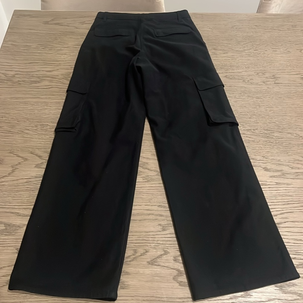 Wilfred free black cargo wide pant size 8 - Picture 6 of 8